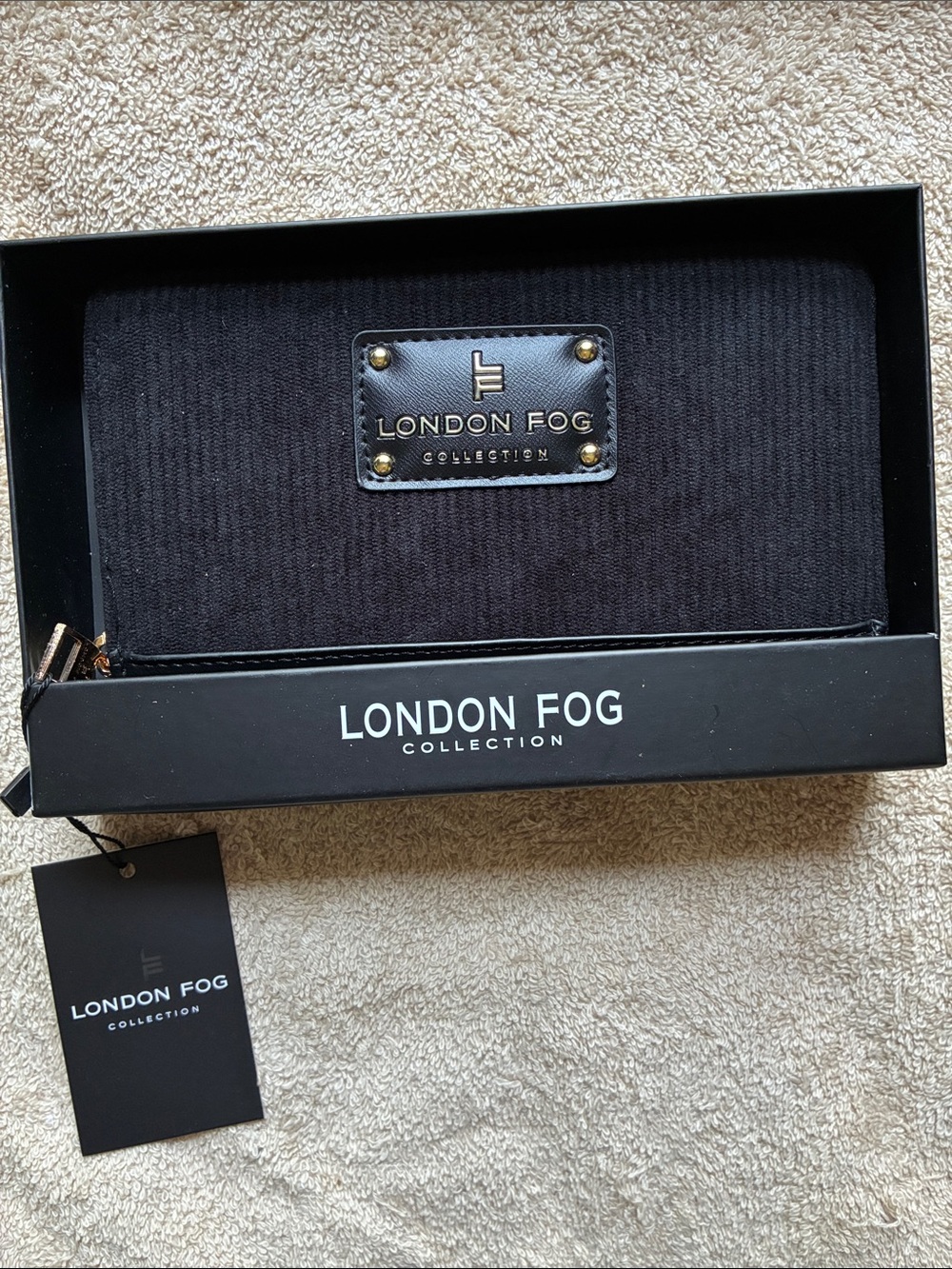 London Fog NIB Black Zip-Around Corduroy Wallet